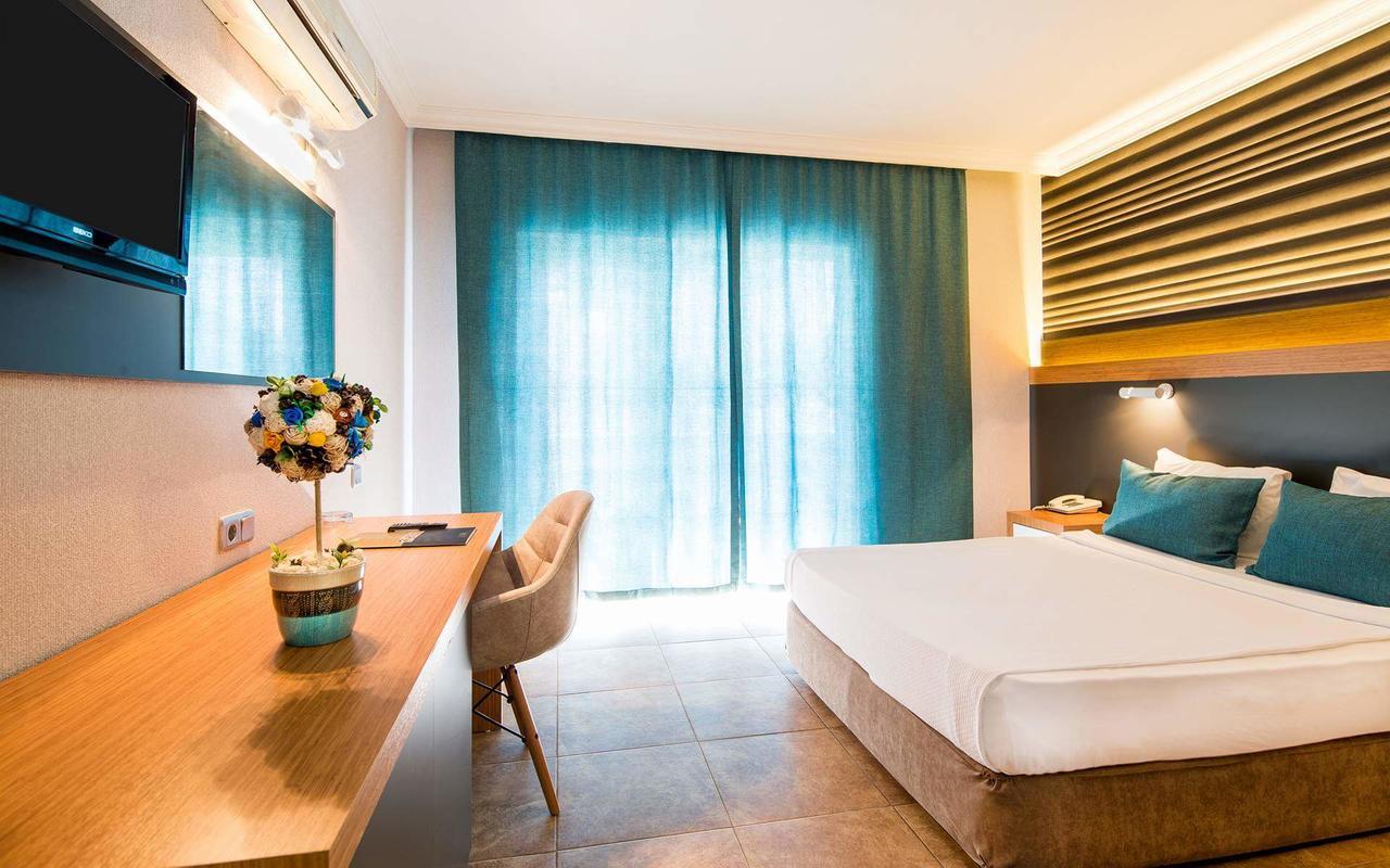 Club Hotel Sunbel Бельдиби Экстерьер фото