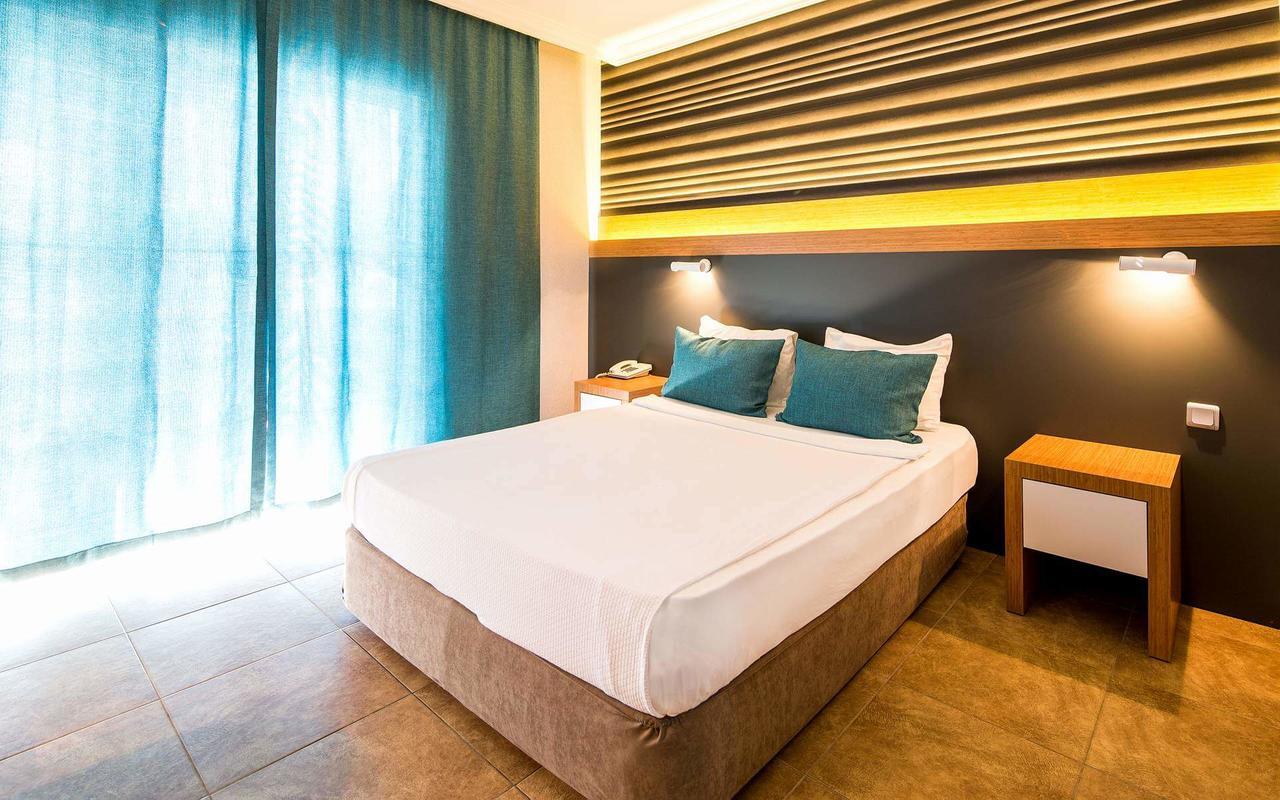 Club Hotel Sunbel Бельдиби Экстерьер фото
